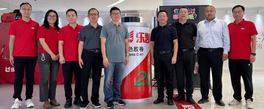 樂凱膠片國慶亮相保定萬博廣場，8天沉浸式體驗點燃市民光影熱情